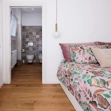Residenza Il Cavaliere Del Borgo D'oro 贝尔加莫